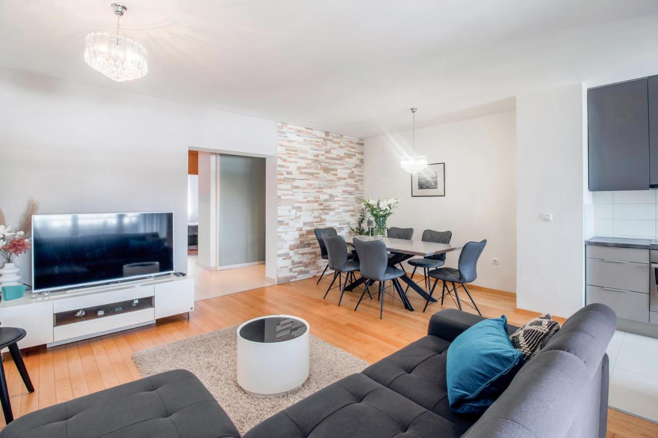 Apartment Montesa Zadar With Free Parking And Balcony Zewnętrze zdjęcie