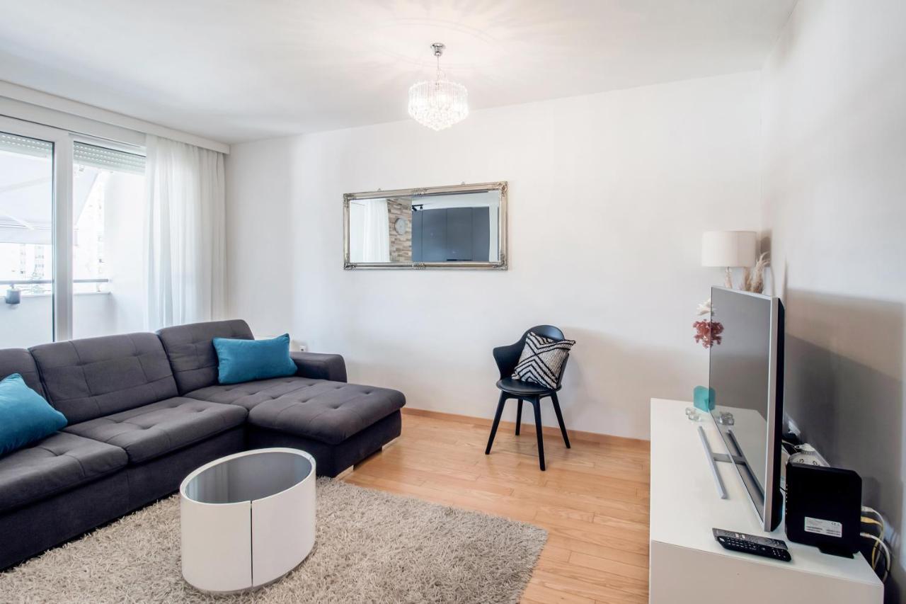 Apartment Montesa Zadar With Free Parking And Balcony Zewnętrze zdjęcie